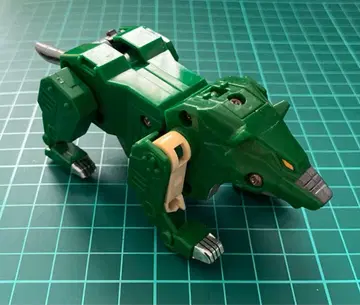 중고 용사사령 다그온, 가드 울프