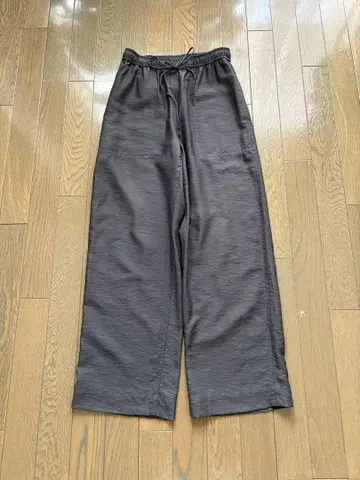 [ 새상품급 ] 뷰티 앤 유스 드로스트 이지 팬츠 size S