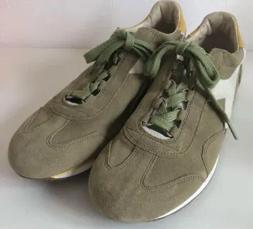 새상품급! diadora  HERITAGE 스니커즈 26
