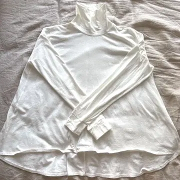 화이트 하이넥 셔츠 M 사이즈