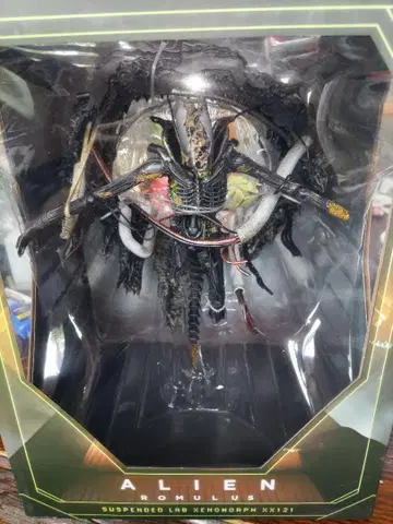 NECA 네카 서스펜디드 라보 제노모프 XX121 에이리언 로물루스
