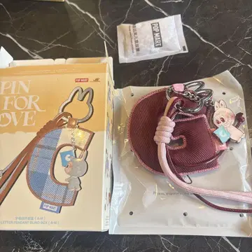 PIN FOR LOVE 시리즈 알파벳 펜던트 러브브 G