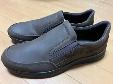ECCO 브라운 슬립온 슈즈