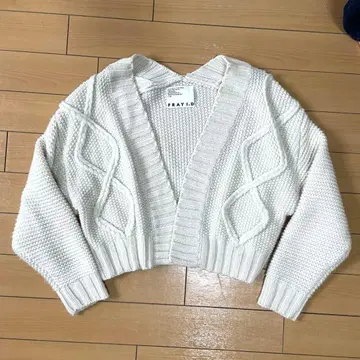FRAY I.D 케이블 니트 가디건 아이보리