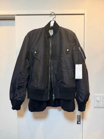 새상품급 Sacai MA-1 블랙 자켓 인기 사이즈 M