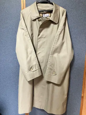 MICAELLA 베이지 스텐카라 코트