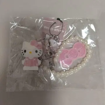 LOWRYSFARM 헬로키티 me% 퀼팅 키 참 핑크
