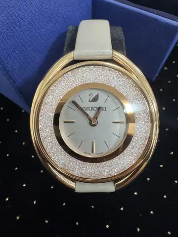 SWAROVSKI 아날로그 손목시계 새 배터리 교환 완료
