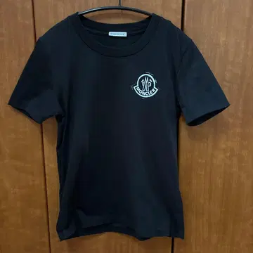 MONCLER 블랙 반팔 T셔츠 S