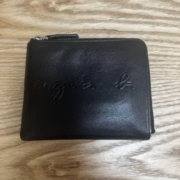 agnes b. 에네스베 L자 지퍼 가죽 빅 로고 지갑 블랙