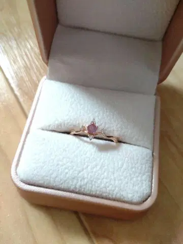 퍼플 사파이어 핑크 골드 반지