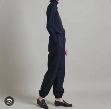 LOEFF 로에프 삭소니 벌룬 팬츠 조거 팬츠 울 네이비