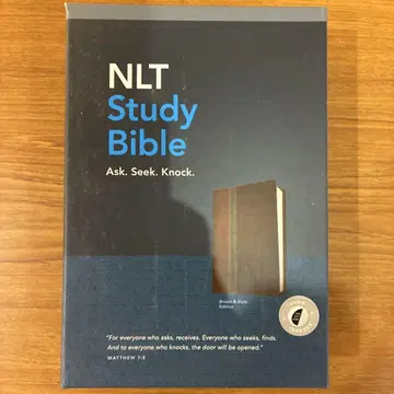 NLT Study Bible