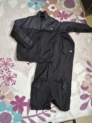 뉴발란스 상하의 M 저리