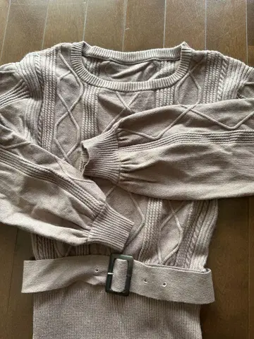 LIP SERVICE 긴팔 니트 원피스 새상품