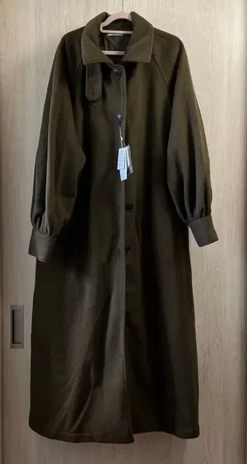 어반 리서치 올리브 스탠드 카라 코트