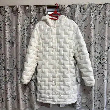 THE NORTH FACE 화이트 다운 자켓