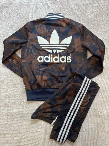 adidas 브라운 카모플라쥬 셋업