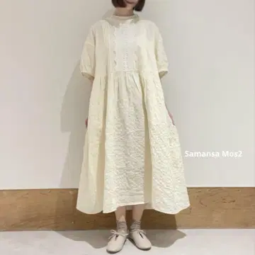 [ 새상품급 ] 사만사 모스모스 플라켓 레이스 절개 원피스 아이보리