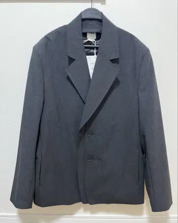 택 포함 미사용 새상품 ZARA 다크 그레이 테일러드 자켓