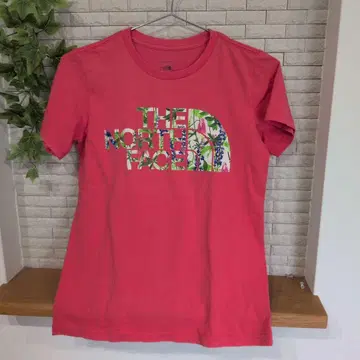 THE NORTH FACE 플라워 프린트 T셔츠 S