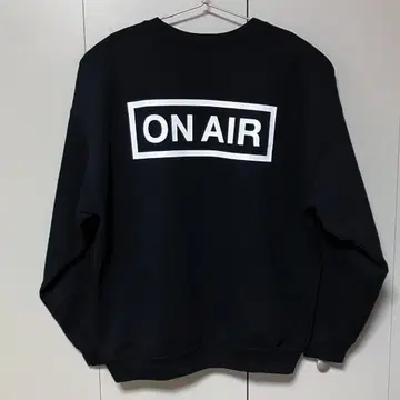 ON AIR 크루넥 맨투맨