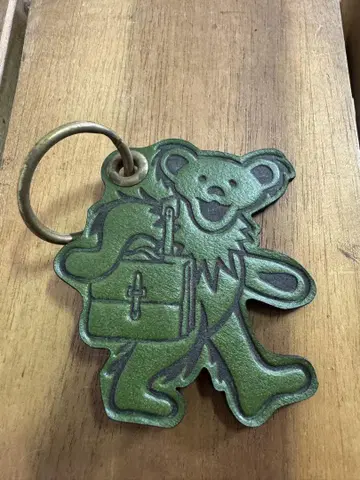 그레이트풀 데드 데드베어 가죽 키링 그린