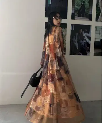 Ameri UND GYPSUM ART DRESS