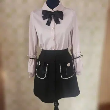 로지타 리본 포함 블라우스와 스커트 세트
