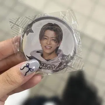 쿠와바라 타쿠미 캔뱃지 TAKUMI 가챠 TJBB