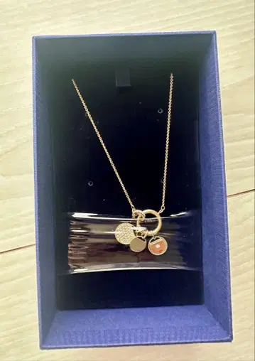 Swarovski 참 목걸이 골드색