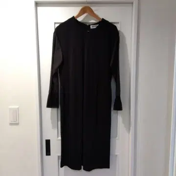 MUVEIL WORK 블랙 긴팔 원피스