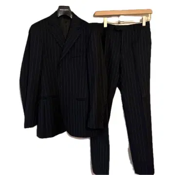 Cantarelli 칸타렐리 초크 스트라이프 셋업 수트