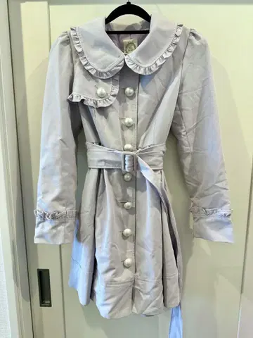 라벤더 프릴 옷깃 트렌치코트