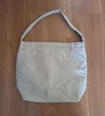 ERA. PUFF BIG SHOULDER BAG