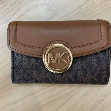 Michael Kors 브라운 키케이스 TS 4