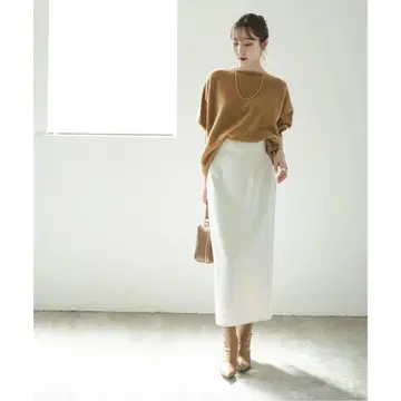 NOBLE 저지 라이크 컬러 타이트 스커트, 아름다운 라인, 고급스러운