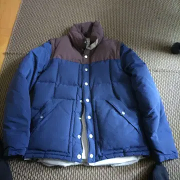 마운틴 리서치 퍼프 베스트 네이비/브라운