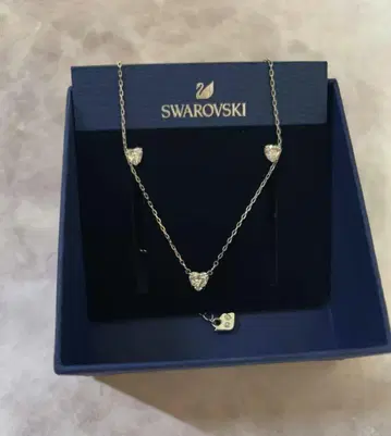 Swarovski 하트 모양 목걸이와 귀걸이 세트