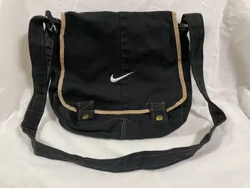 새상품 NIKE 리메이크 백 가방3
