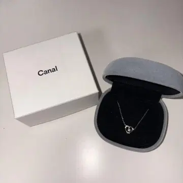 Canal 4C 하트형 목걸이