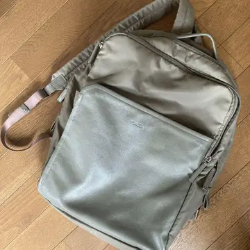 이삭 컴퓨터 백 카키빛 그레이지 백팩