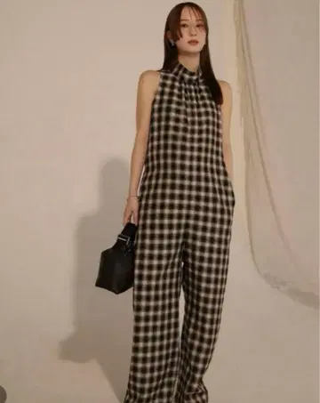 louren check all in one S 사이즈