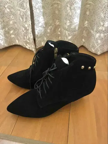 블랙스 스웨이드 스틸레토 부츠
