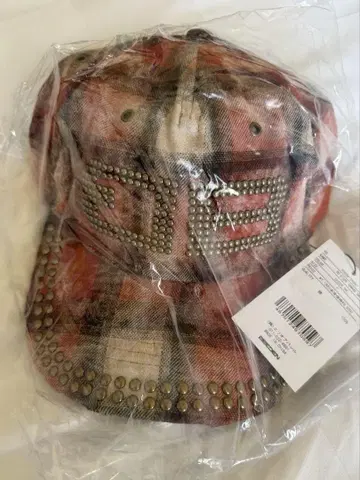 beeden bd studs damage cap 캡 체크 빨간색