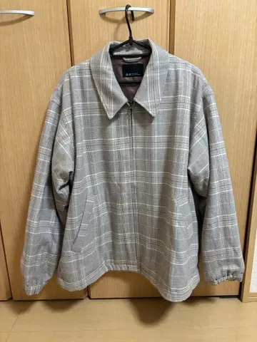 유나이티드 애로우즈 체크 무늬 집업 자켓