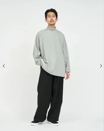 FreshService MOCK NECK TEE