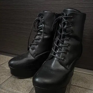 통굽 레이스업 부츠 M