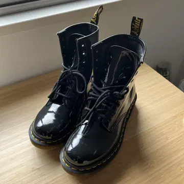 닥터 마틴 블랙 부츠