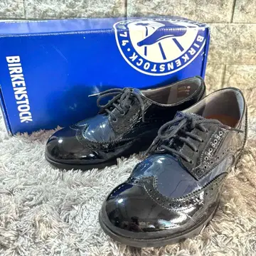 컨디션 최상 버켄스탁 라라미 로 페이턴트 박스 포함